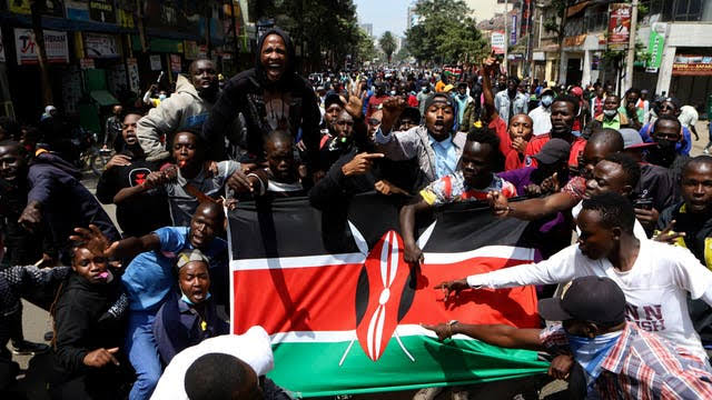 Muri Kenya byakomeye Imyigaragambyo i Nairobi n’ahandi muri lki Gihugu: Aba Polisi barakomeje kuhahurira nuruva Gusenya